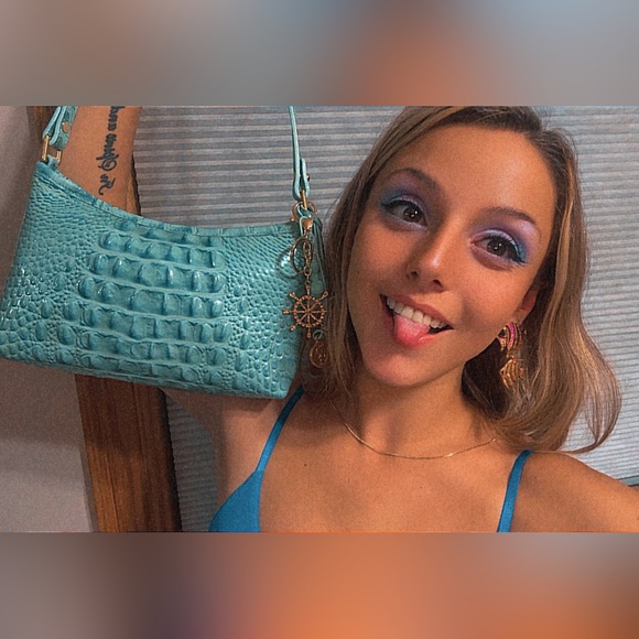 aliciabanks9